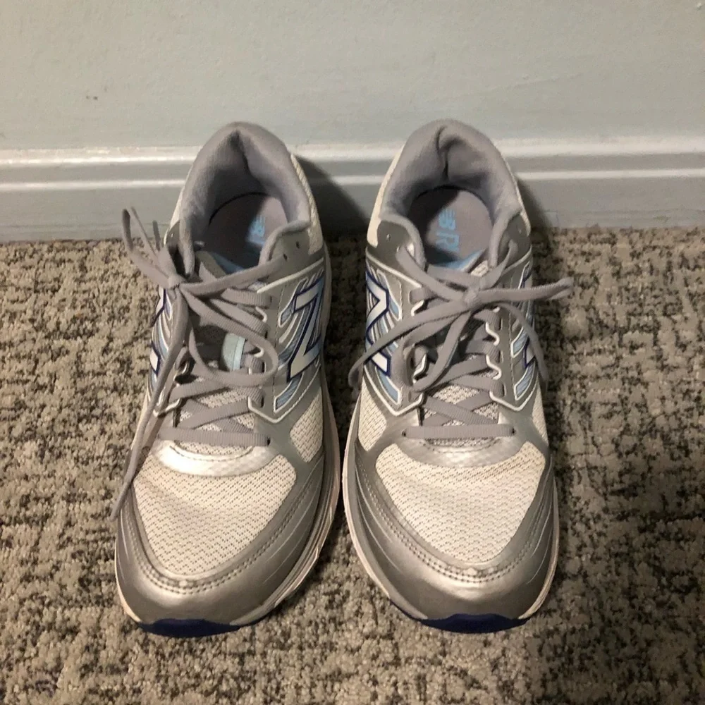 New Balance 1340v3 Gray & Silver Tennis Shoes Size 9.5
